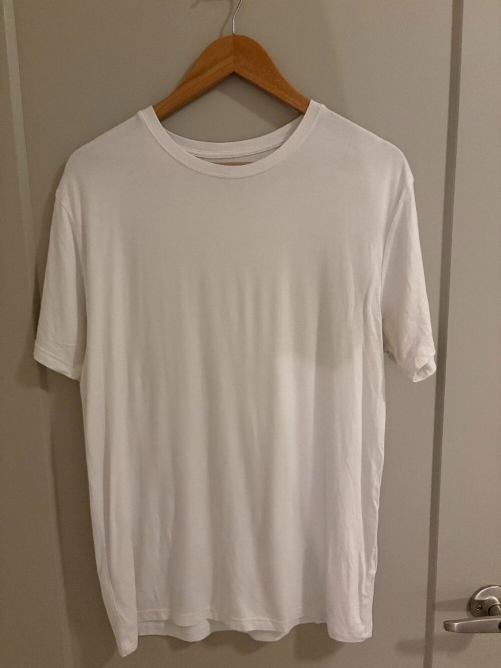ESNTLS White Bamboo Tee Size Large